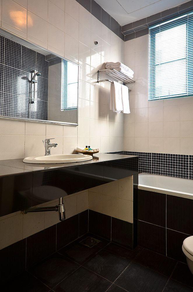 Jetty Suites Apartments Malacca Buitenkant foto